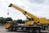 Mobile crane.jpg