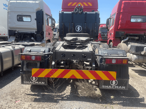 Shacman Tractor- tại Port-4
